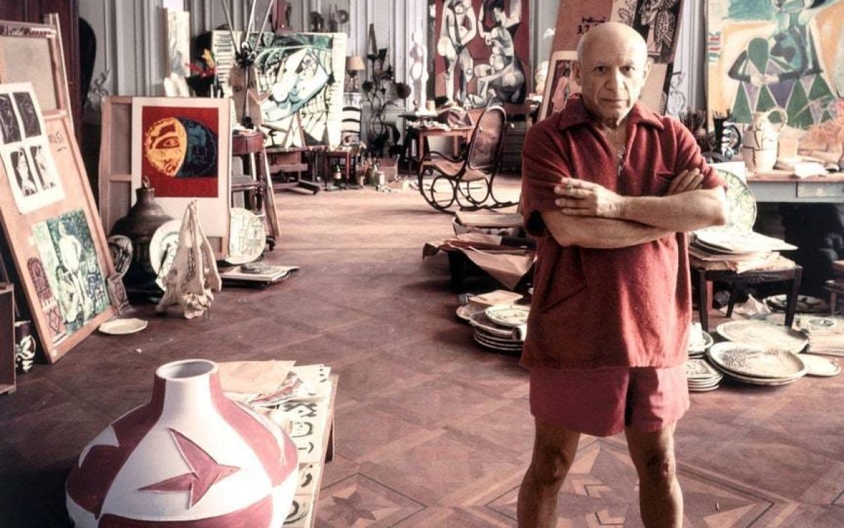 Pablo Picasso en Cannes, Septiembre 11, 1956.
Fotografía por Arnold Newman/Getty Images.